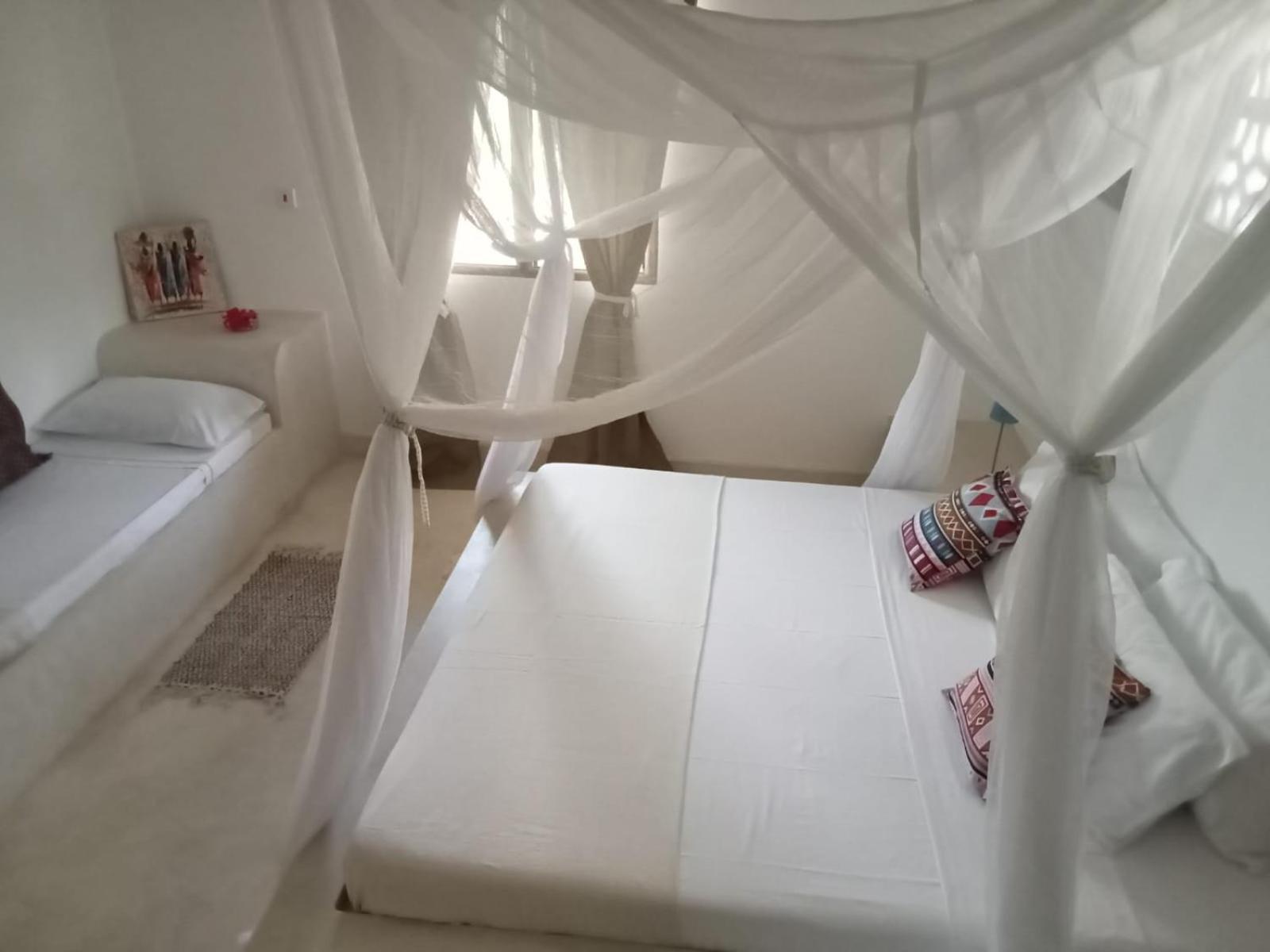 ワタム Shira House Bed & Breakfast エクステリア 写真